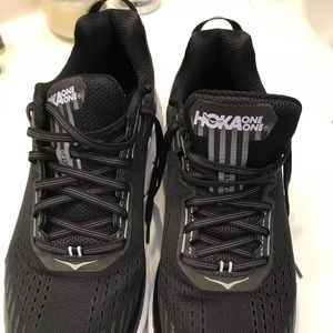 Hoka Clifton 5. Ladies size 11